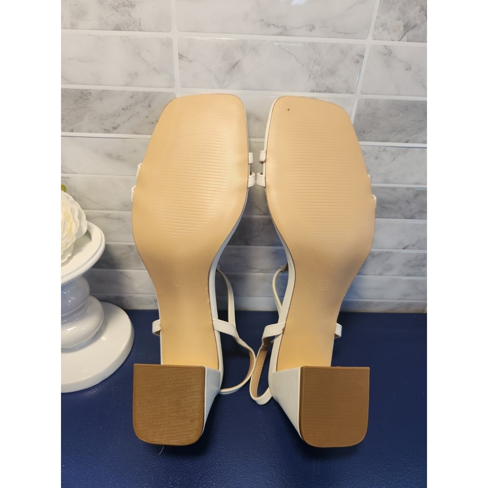 New White‎ Ankle Strap Chunky Block Heel Pump - Women's Size 11 - Picture 7 of 9